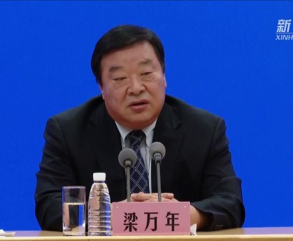 多地取消查48小时核酸专家：非躺平,取消持48小时核酸检测