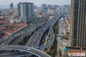 青岛新冠,青岛新冠高架路名字的由来