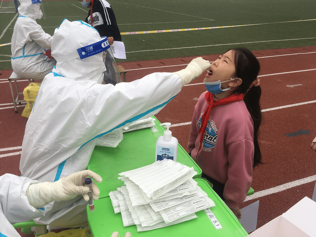 “郑州11人确诊” 郑州11人感染？-第2张图片
