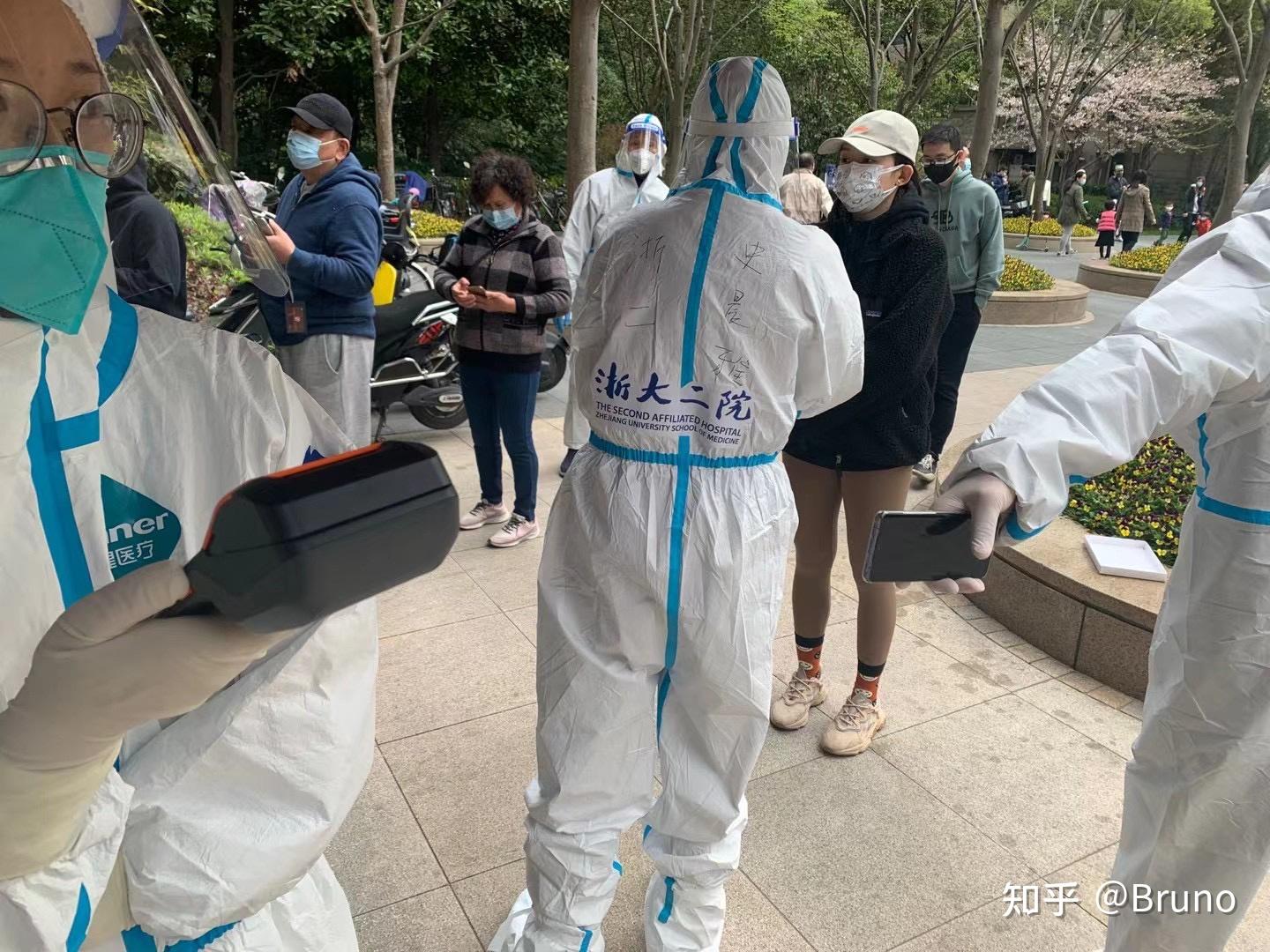 上海已报告321例感染者波及8省市〃上海感染人数-第1张图片