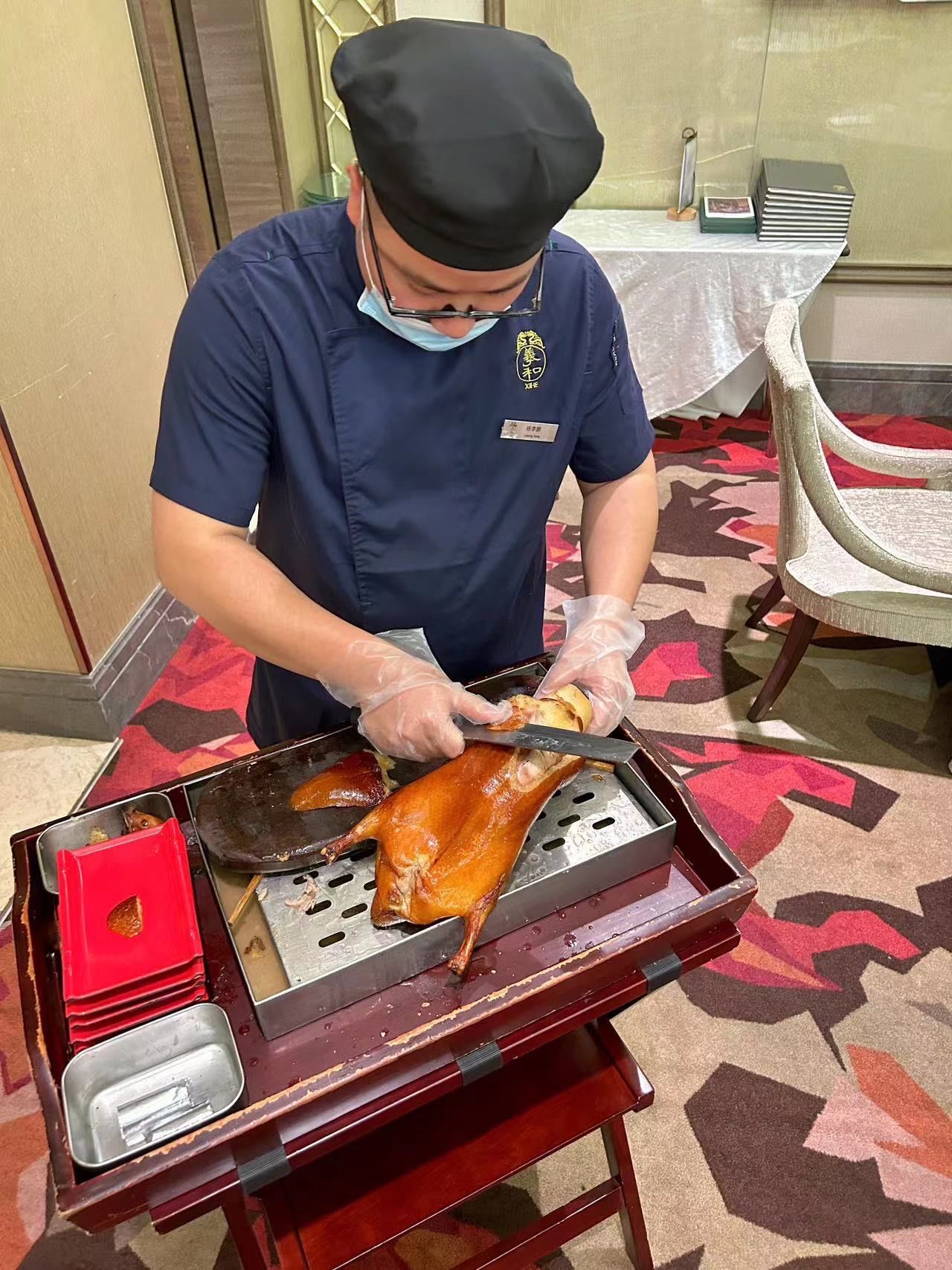 “北京涉疫烤鸭店一管理人员被立案” 北京烤鸭新闻？-第1张图片